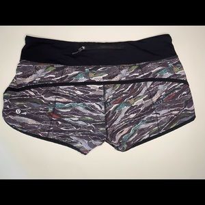Lululemon shorts size 8